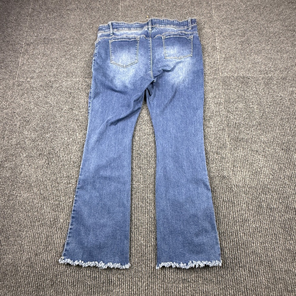 Coco + Carmen Flare Leg Jeans Womens Size XL Blue Frayed Hem V-Cut Ankle Denim - Picture 2 of 12